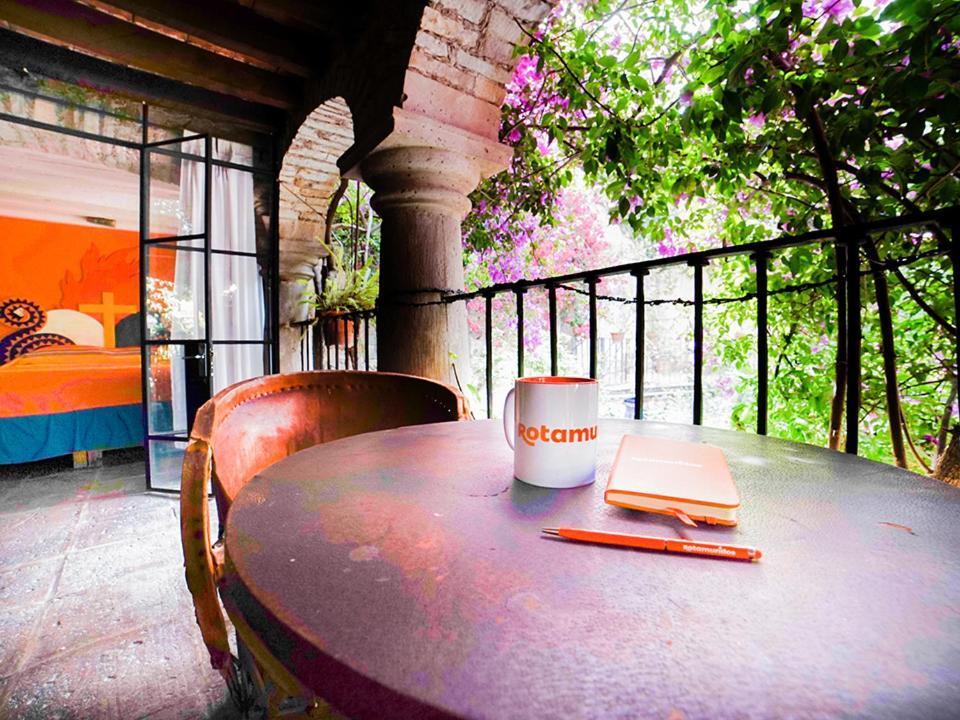 Casa De Los Espiritus Alegres By Rotamundos Guanajuato Exterior photo